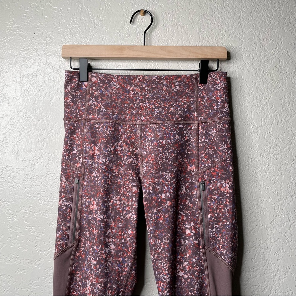 Athleta Rainier Printed Mesh Tight Leggings Size Speckled Spotted Pattern - Picture 4 of 16